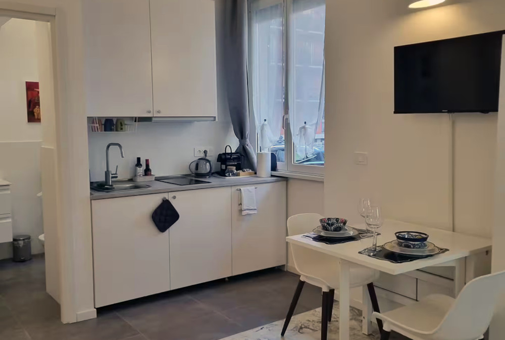 Residence Via Cenisio, Milano